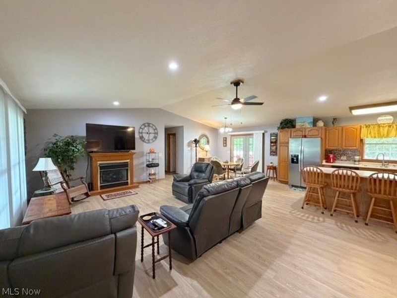 1481 3rd Street SE, New Philadelphia, OH 44663 Photo 4