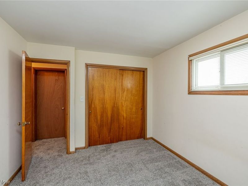5670 Cherokee Drive , Lyndhurst, OH 44124 Photo 15