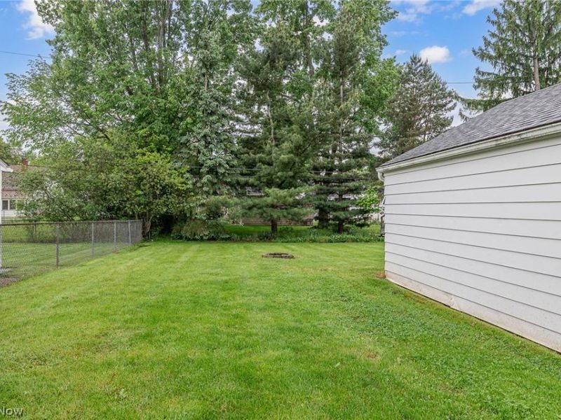 5670 Cherokee Drive , Lyndhurst, OH 44124 Photo 34