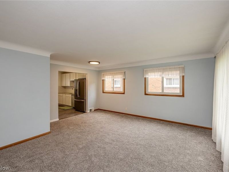 5670 Cherokee Drive , Lyndhurst, OH 44124 Photo 7