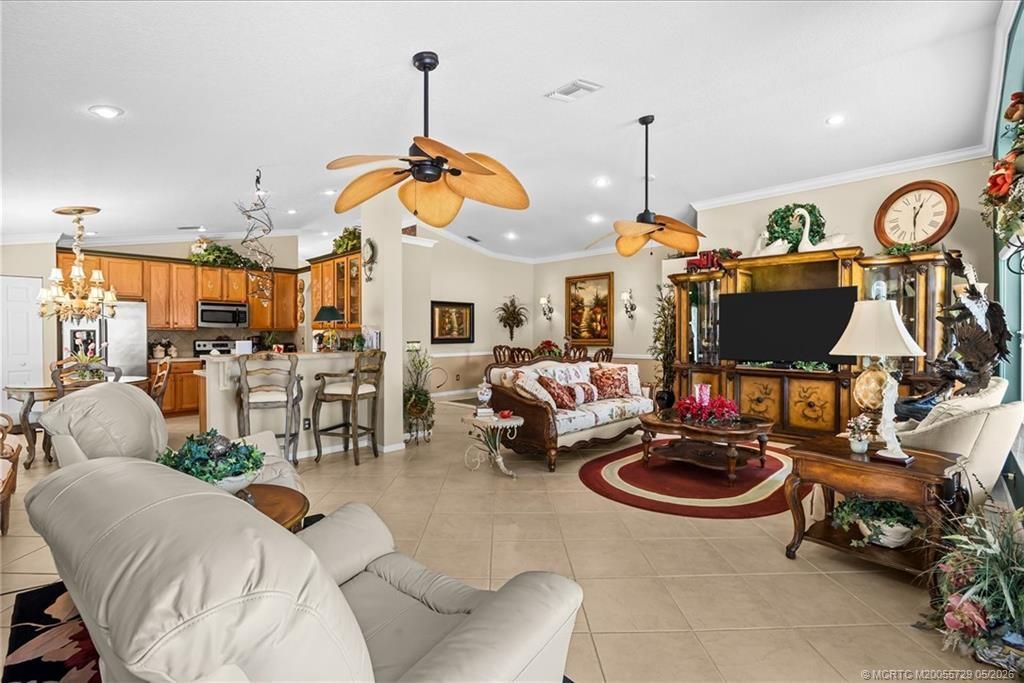 6948 SE Twin Oaks Circle, Stuart, FL 34997 Photo