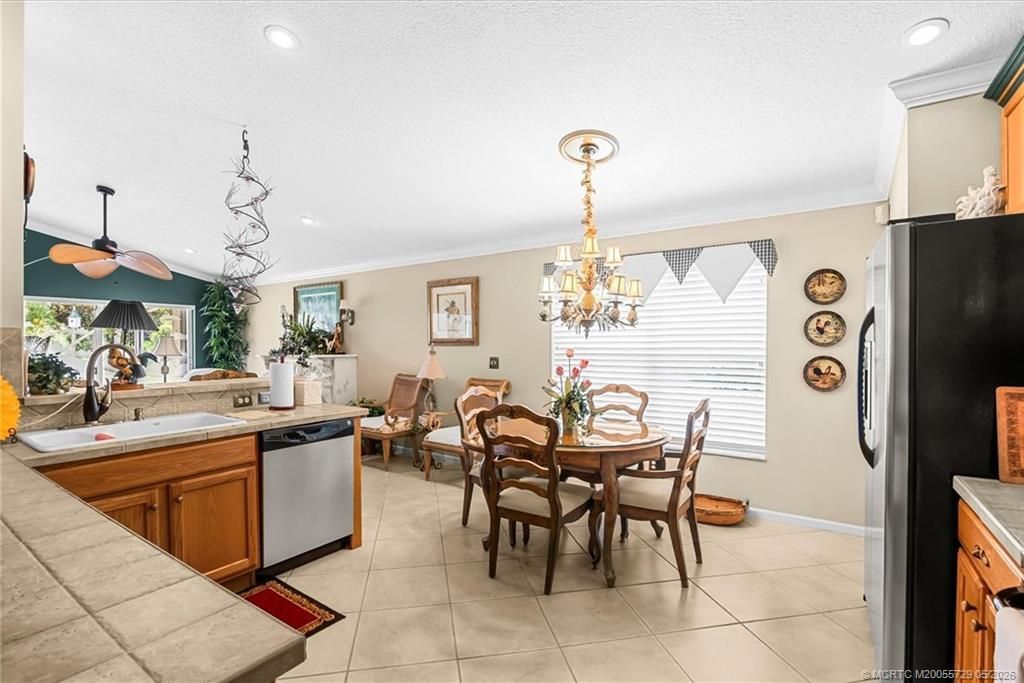 6948 SE Twin Oaks Circle, Stuart, FL 34997 Photo