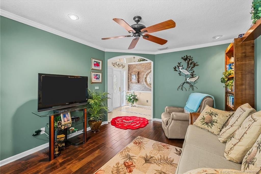 6948 SE Twin Oaks Circle, Stuart, FL 34997 Photo
