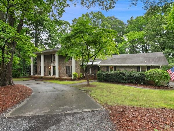 1025 Rays Road , Stone Mountain, GA 30083