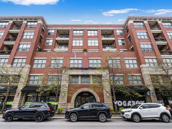 3140 N Sheffield Avenue , Unit 611, Chicago, IL 60657