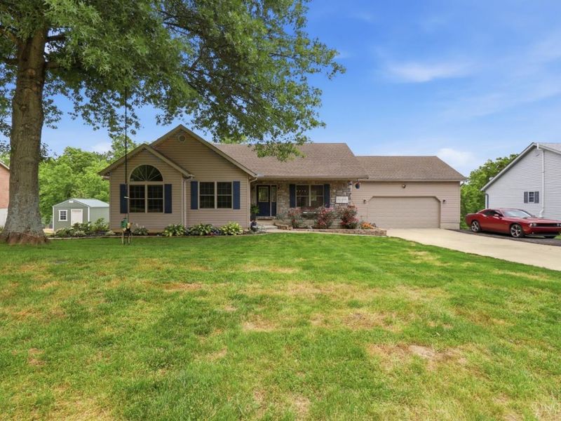 108 Farrar Drive, Aurora, IN 47001 Photo 2