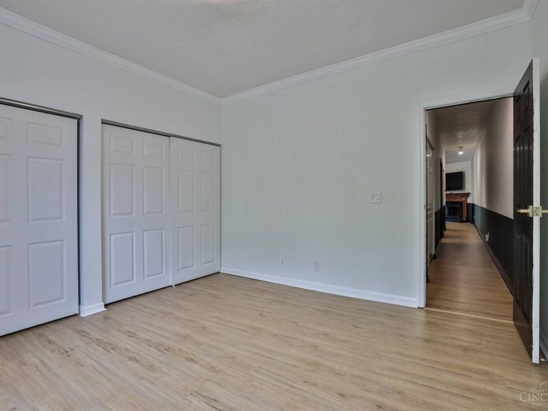 989 Paradrome Street, Cincinnati, OH 45202 Photo 13