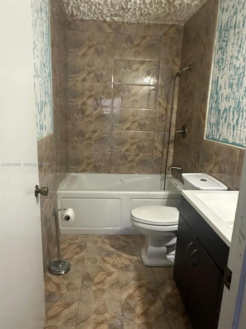 3622 NW 95th Ter , Unit 2L, Sunrise, FL 33351 Photo