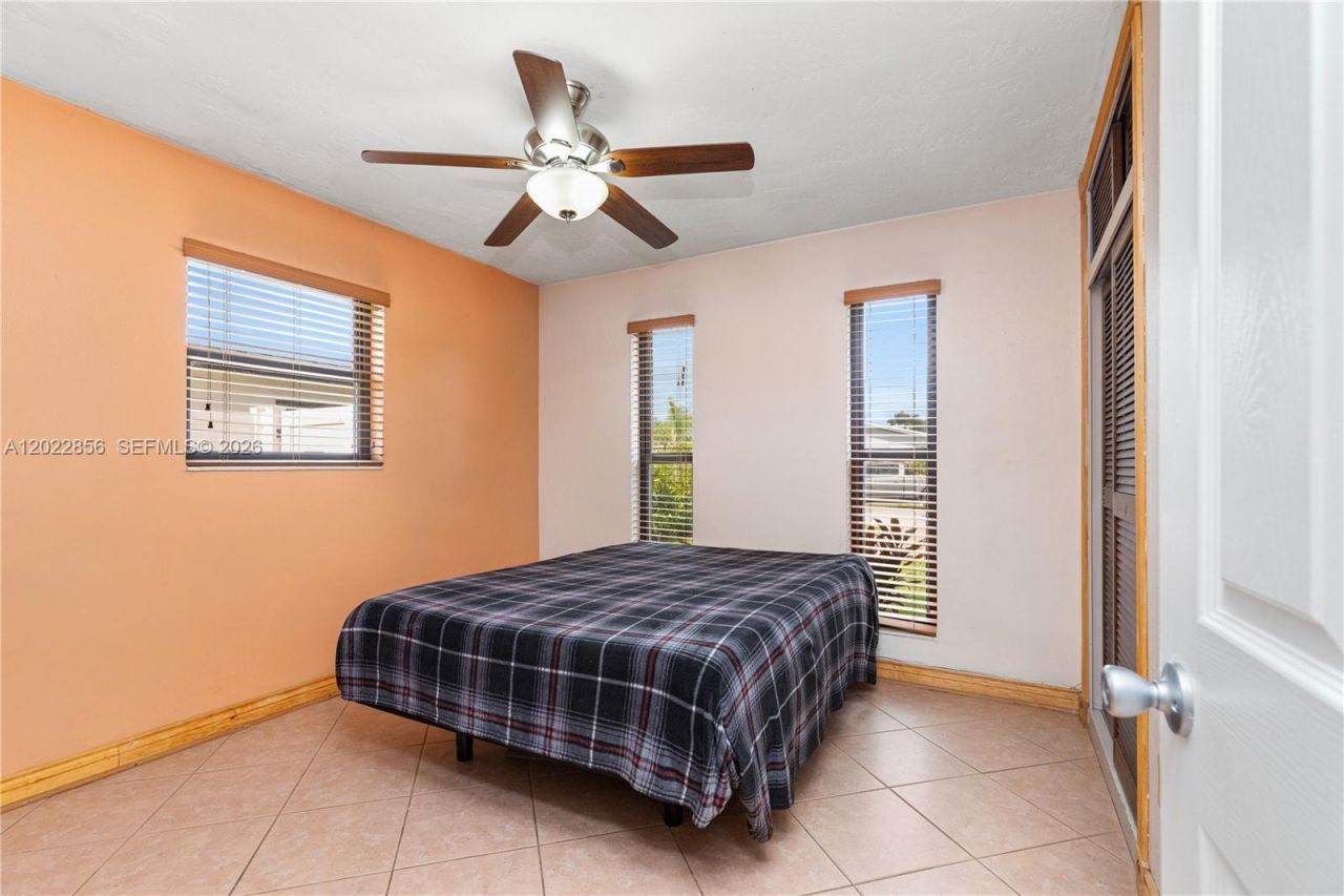 321 NW 96th Ave, Pembroke Pines, FL 33024 Photo