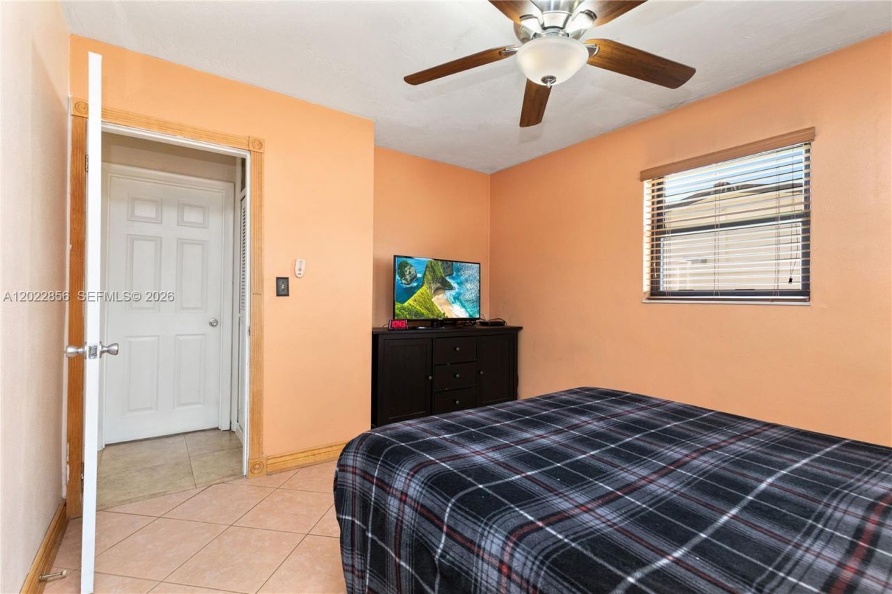321 NW 96th Ave, Pembroke Pines, FL 33024 Photo
