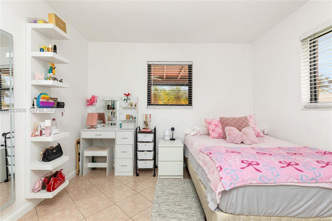 321 NW 96th Ave, Pembroke Pines, FL 33024 Photo
