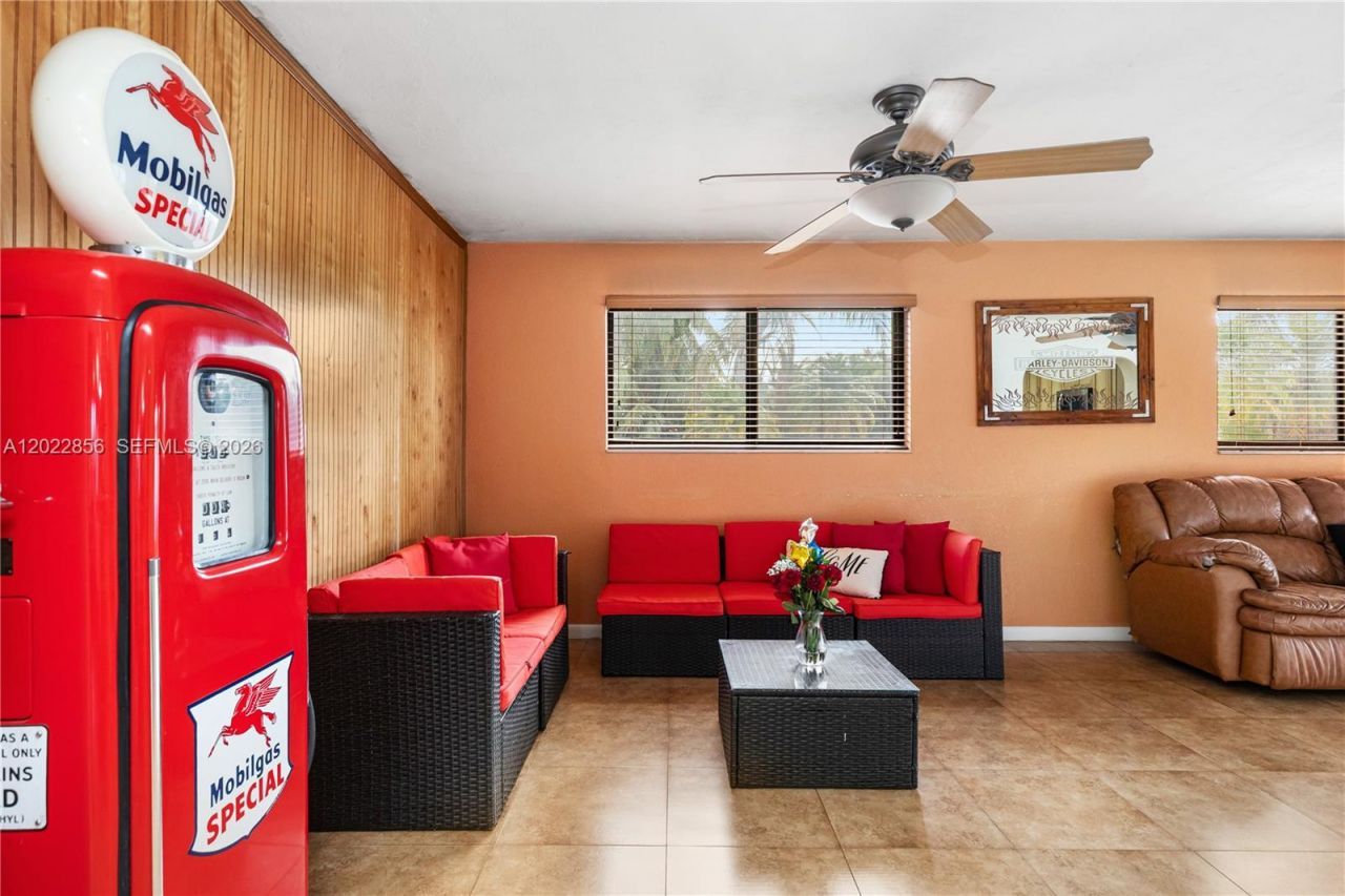 321 NW 96th Ave, Pembroke Pines, FL 33024 Photo