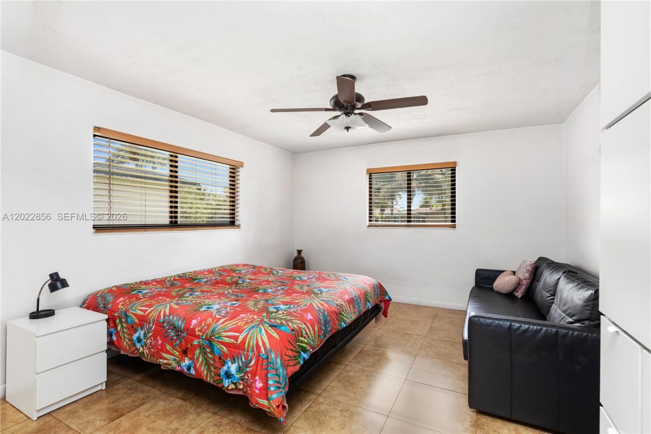 321 NW 96th Ave, Pembroke Pines, FL 33024 Photo