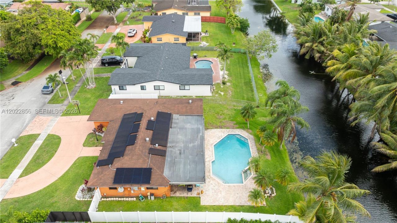 321 NW 96th Ave, Pembroke Pines, FL 33024 Photo