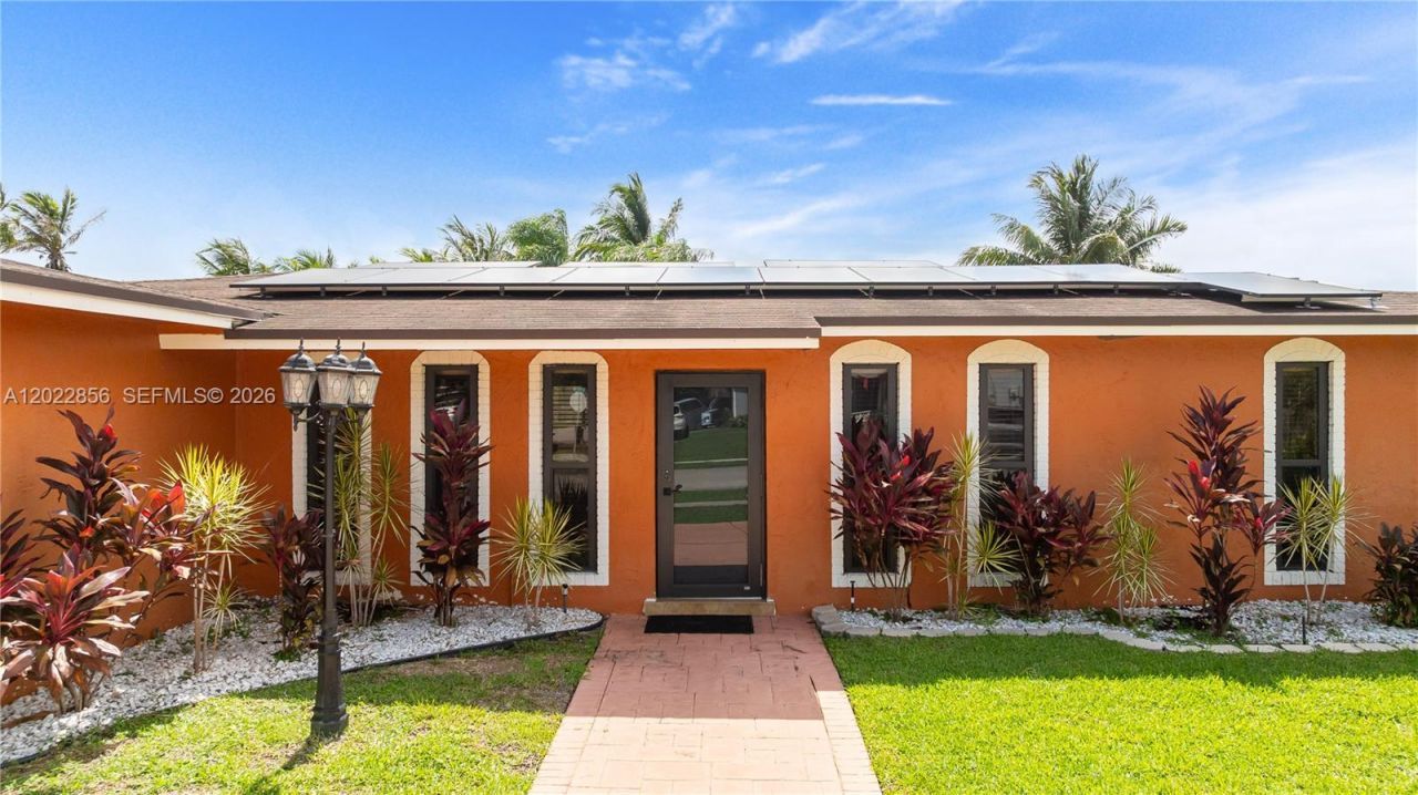 321 NW 96th Ave, Pembroke Pines, FL 33024 Photo