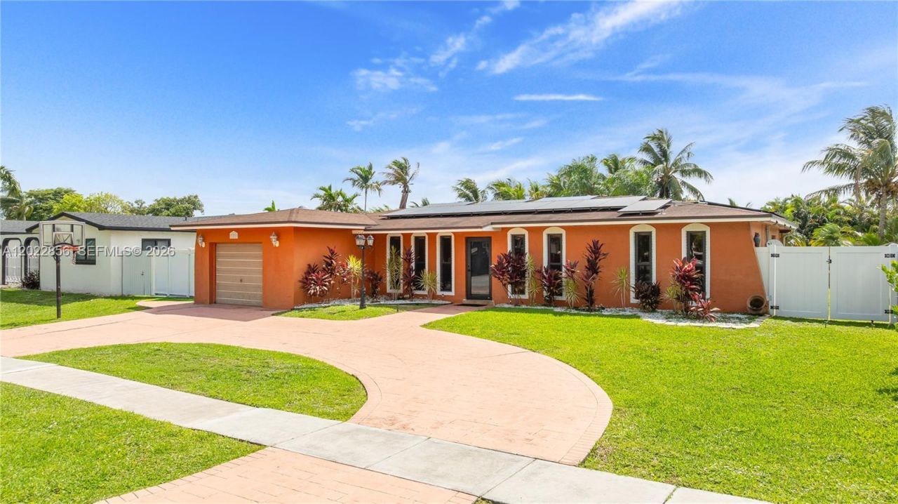 321 NW 96th Ave, Pembroke Pines, FL 33024 Photo