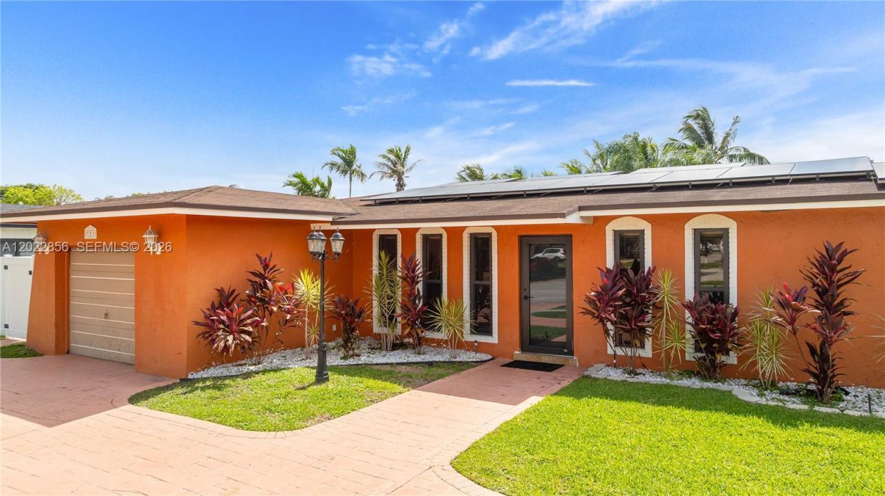 321 NW 96th Ave, Pembroke Pines, FL 33024 Photo