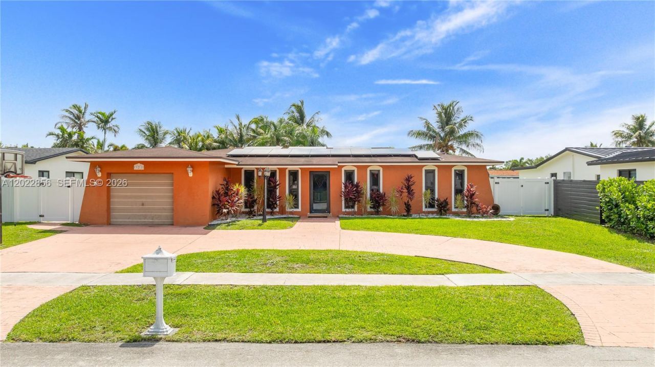 321 NW 96th Ave, Pembroke Pines, FL 33024 Photo