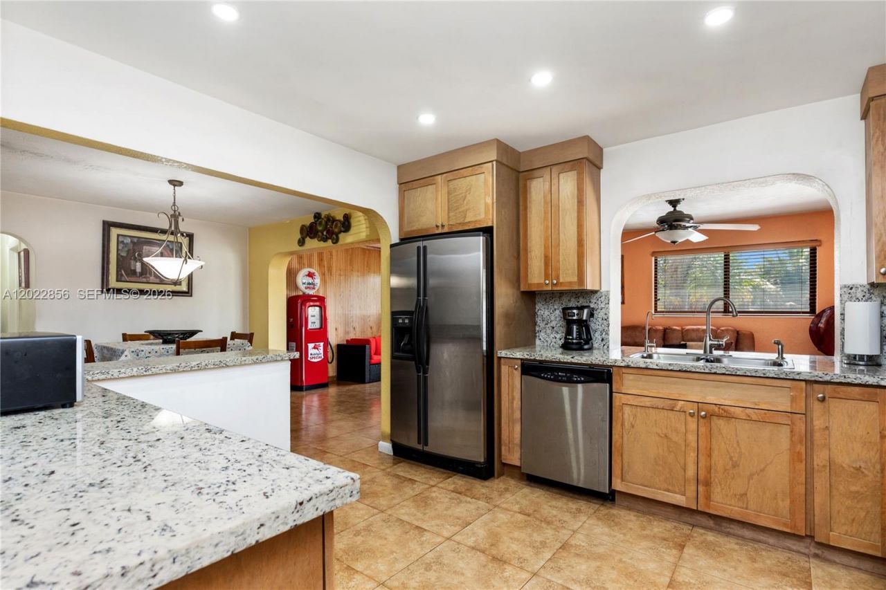 321 NW 96th Ave, Pembroke Pines, FL 33024 Photo