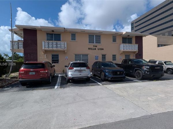 700 Atlantic Shores Blvd , Unit 8, Hallandale Beach, FL 33009