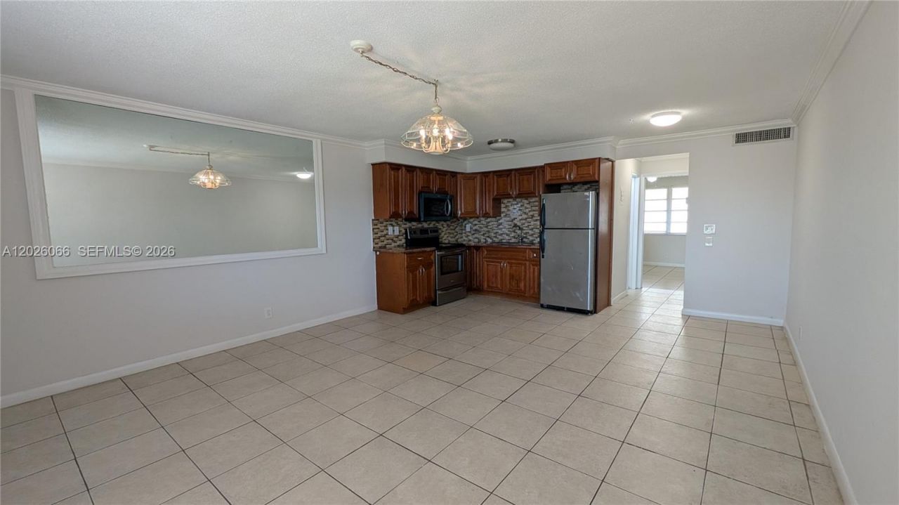 700 Atlantic Shores Blvd , Unit 8, Hallandale Beach, FL 33009 Photo