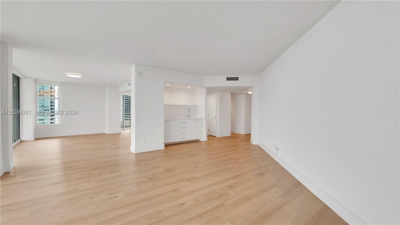 555 NE 34th St , Unit 1401, Miami, FL 33137 Photo