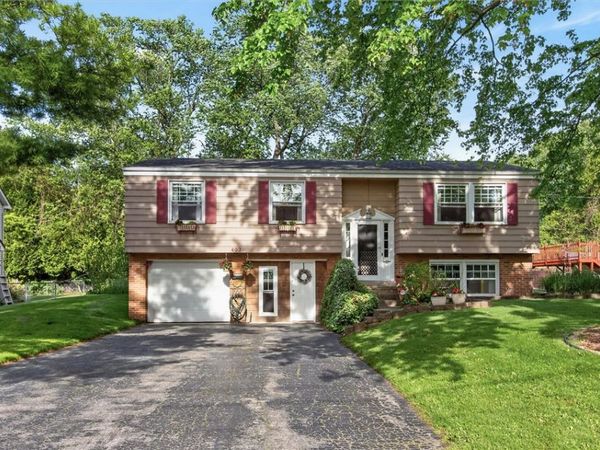 402 Picturesque Drive, Rochester, NY 14616