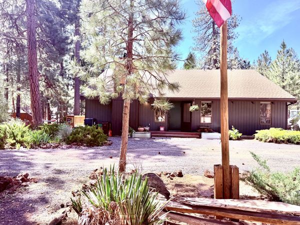 68964 Graham Court, Sisters, OR 97759
