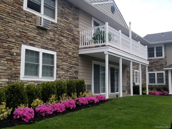 323 Terrace Road , Unit T08-323, Bayport, NY 11705