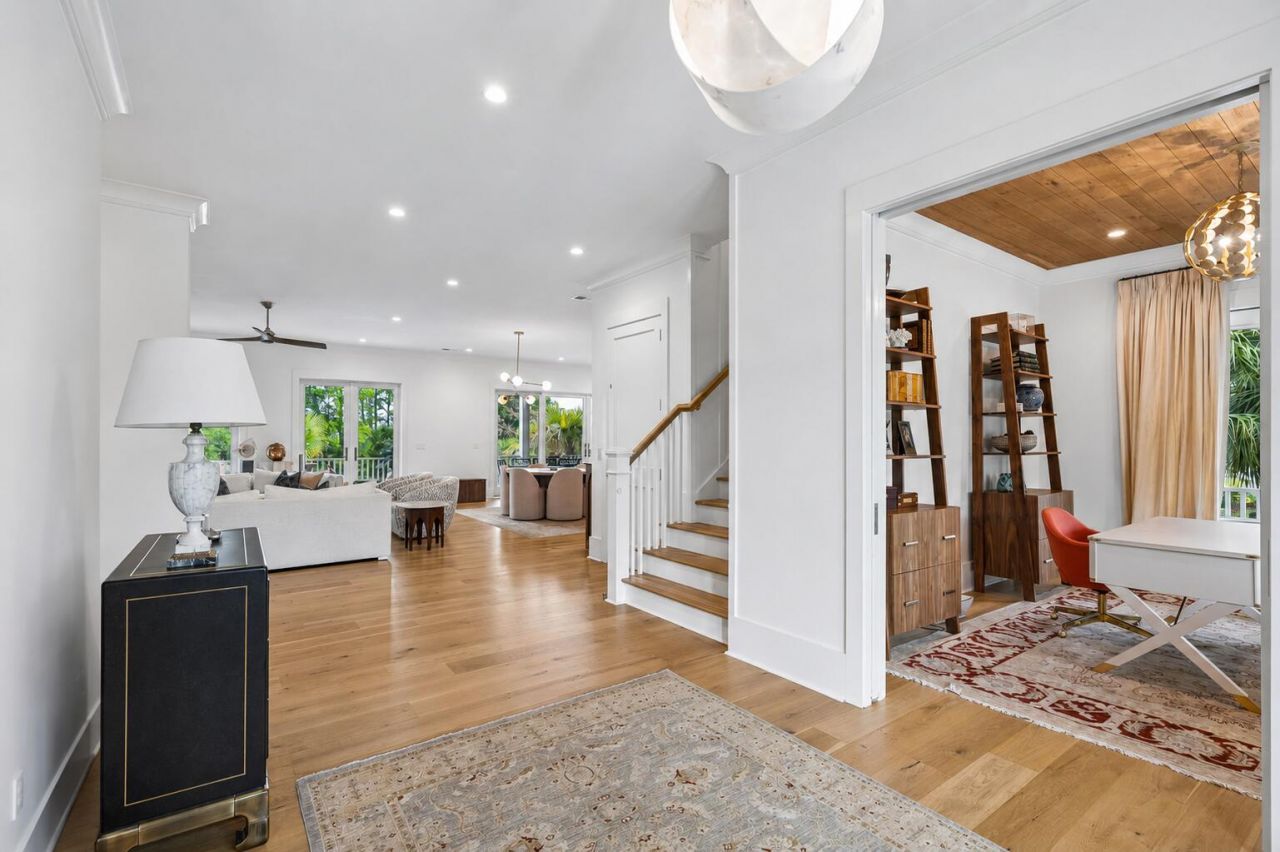 260 Island Park Drive Photo 11