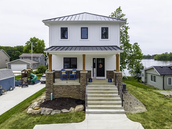 1498 N Shore Drive, Rome City, IN 46784