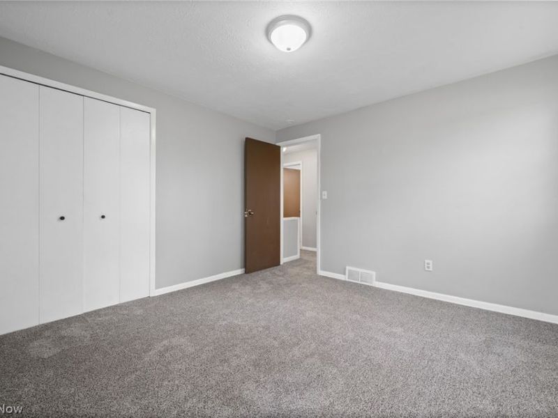 270 Riveredge Parkway, Berea, OH 44017 Photo 24