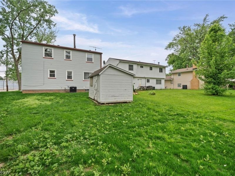 270 Riveredge Parkway, Berea, OH 44017 Photo 40