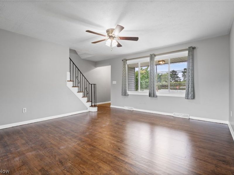 270 Riveredge Parkway, Berea, OH 44017 Photo 8