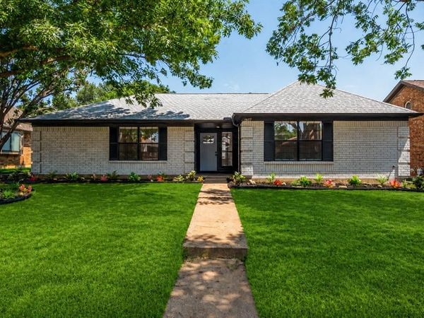 1637 Crosshaven Drive , Lewisville, TX 75077