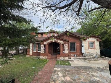 4335 Moler Street, Dallas, TX 75211