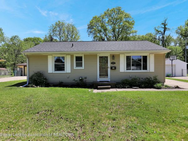 1627 S Holly Way, Lansing, MI 48910