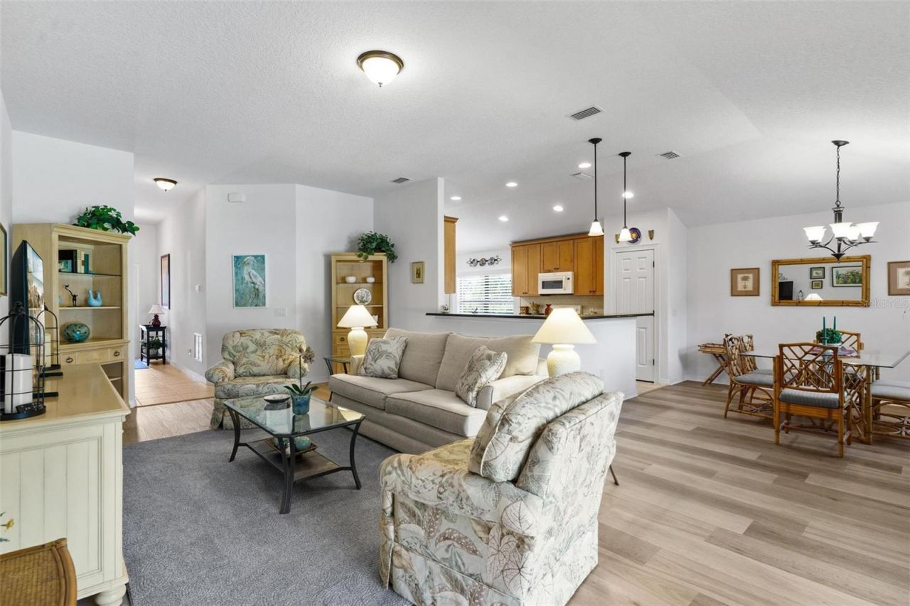 6115 Landings Boulevard , Lady Lake, FL 32159 Photo