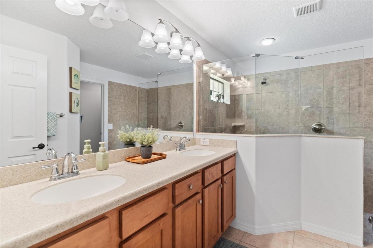 6115 Landings Boulevard , Lady Lake, FL 32159 Photo