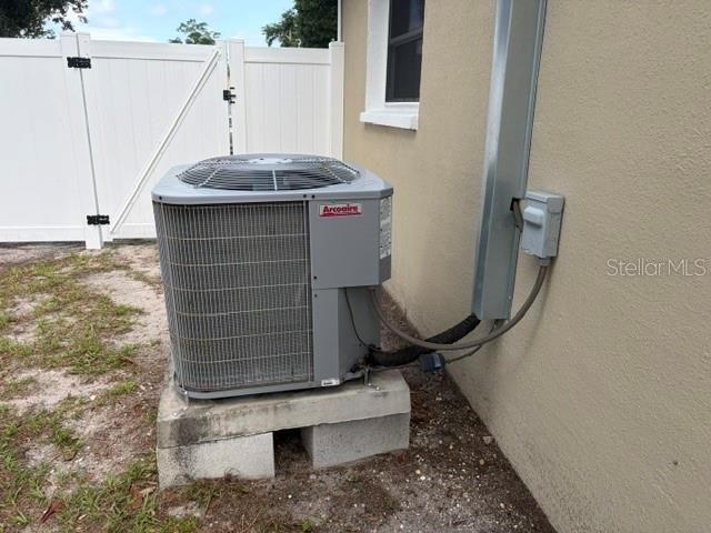 11601 109th Street , Seminole, FL 33778 Photo