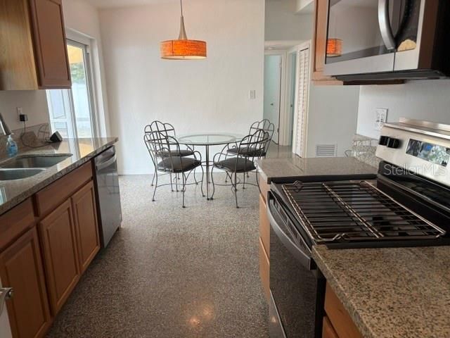 11601 109th Street , Seminole, FL 33778 Photo