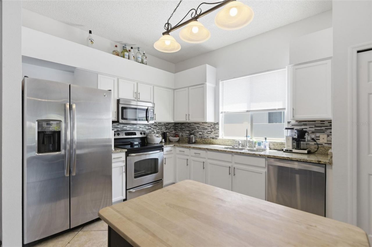12640 Longcrest Drive , Riverview, FL 33579 Photo