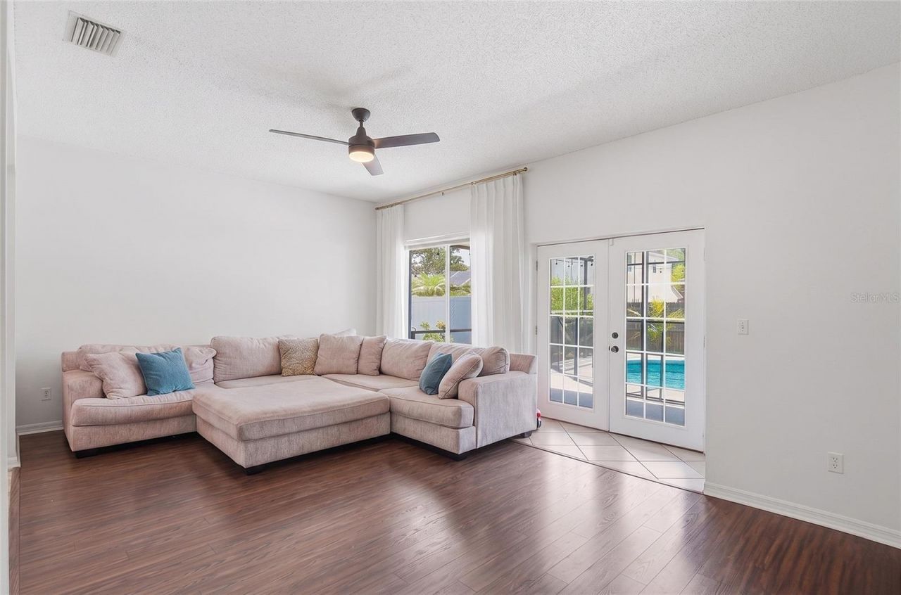 12640 Longcrest Drive , Riverview, FL 33579 Photo