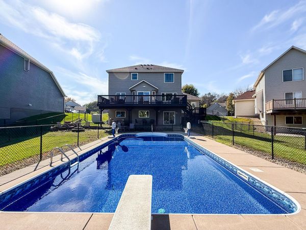 6745 Wildflower Drive S, Cottage Grove, MN 55016