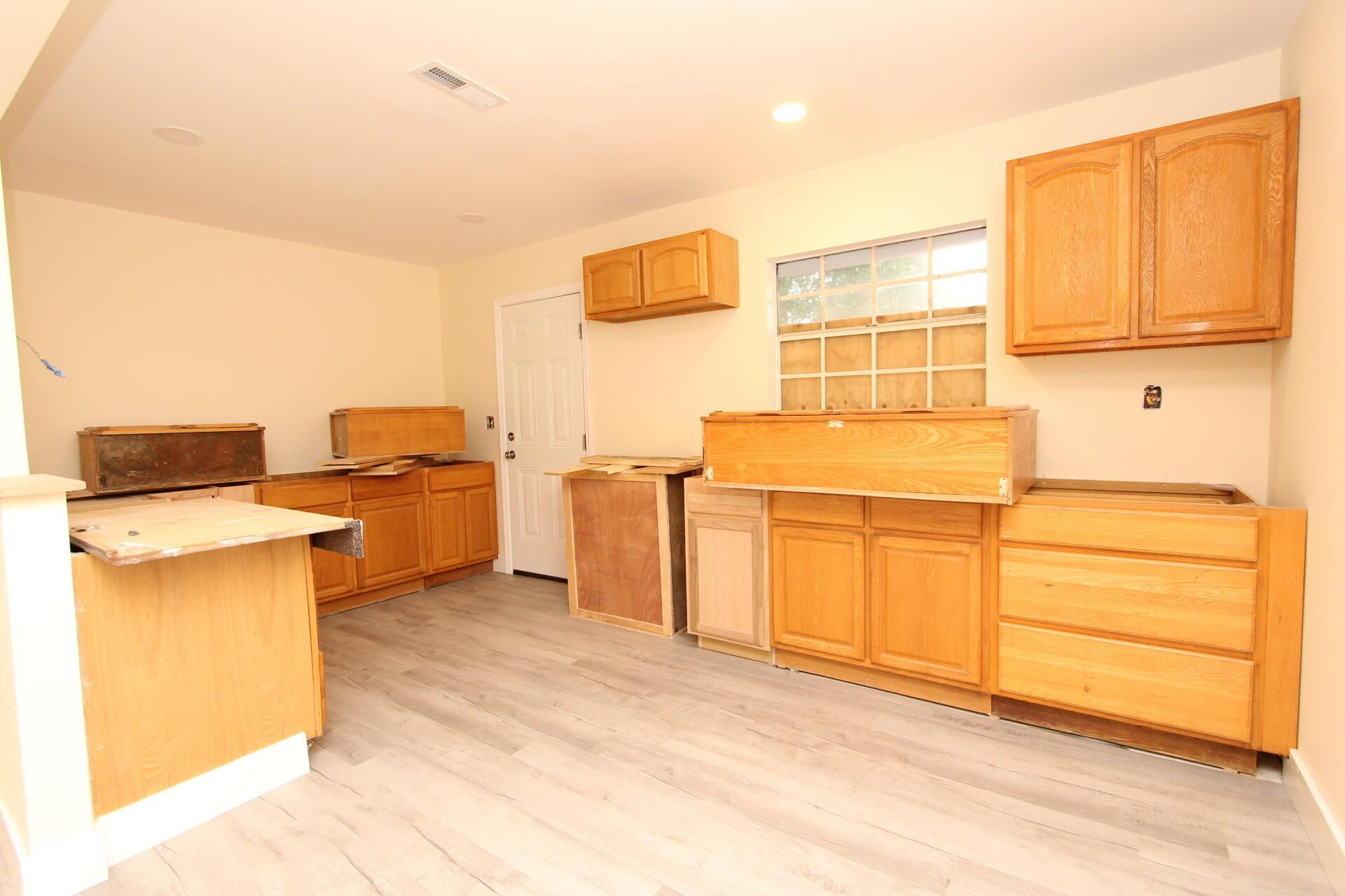 3326 Jules Drive Photo 6