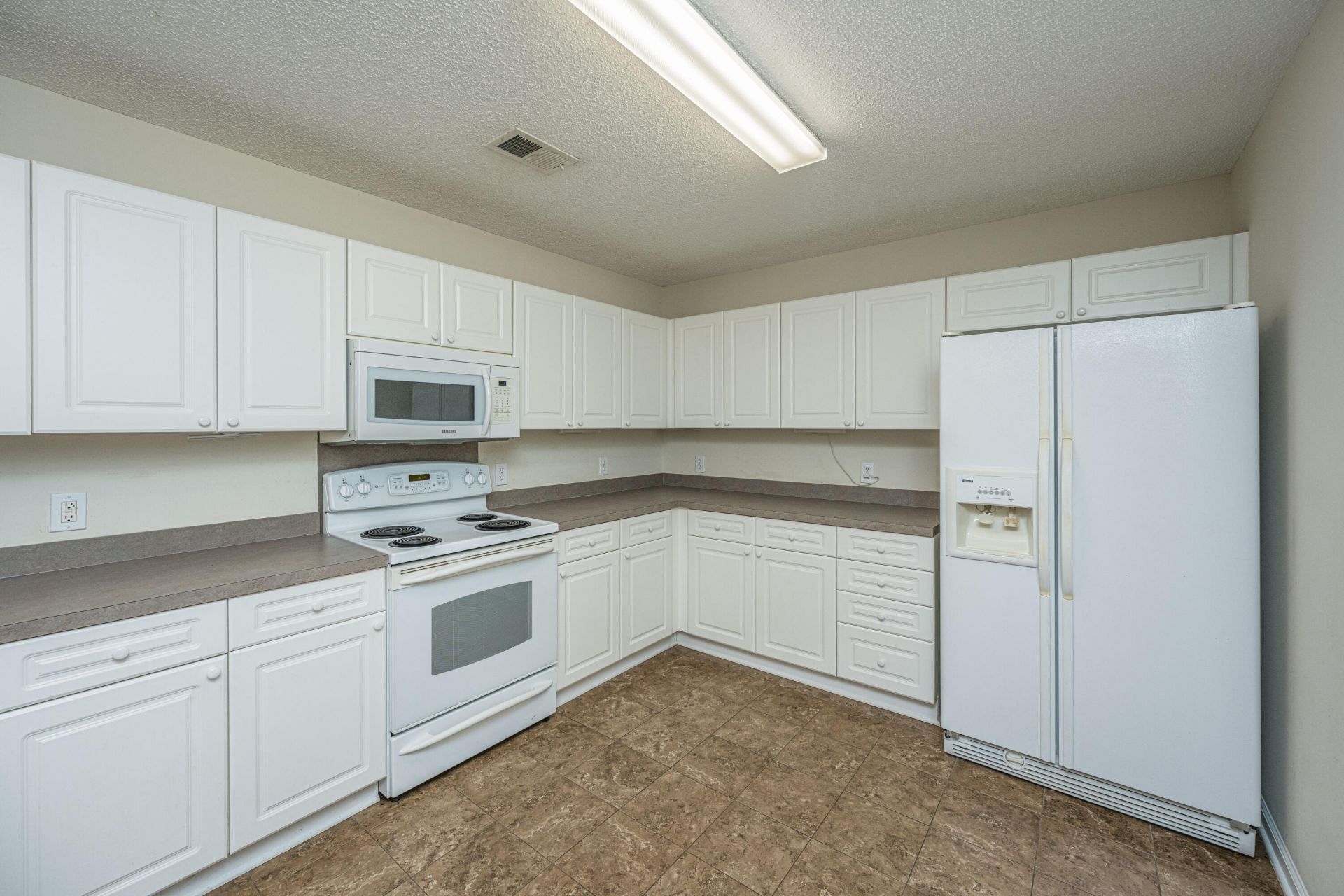 3019 Mapleleaf Drive Photo 10