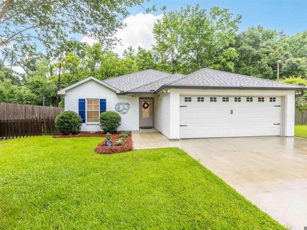 18634 White Oak Dr, Prairieville, LA 70769