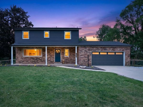 51479 Ironwood Road, Granger, IN 46530