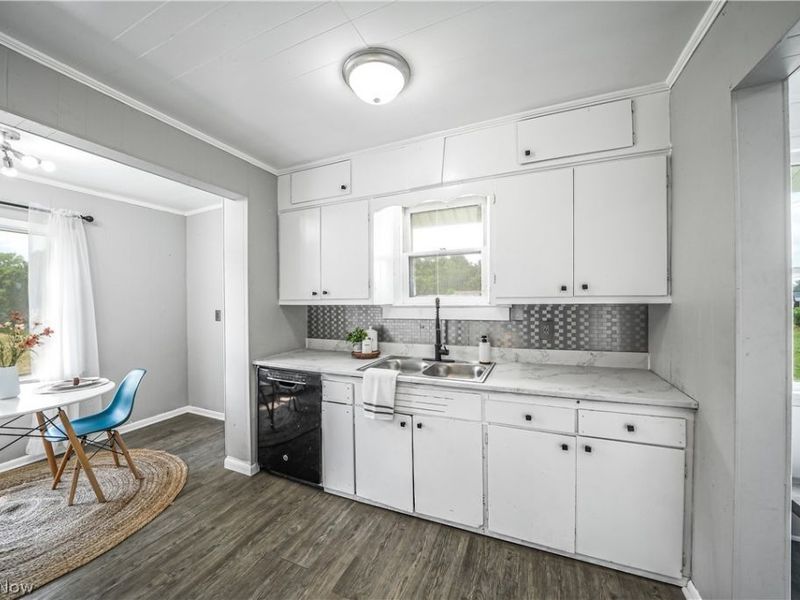 11480 Aebi Avenue NE, Alliance, OH 44601 Photo 3