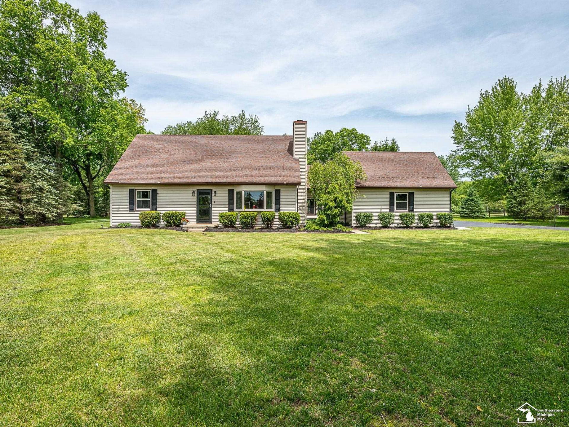 14060 Todd Road, Petersburg, MI 49270 Main Photo